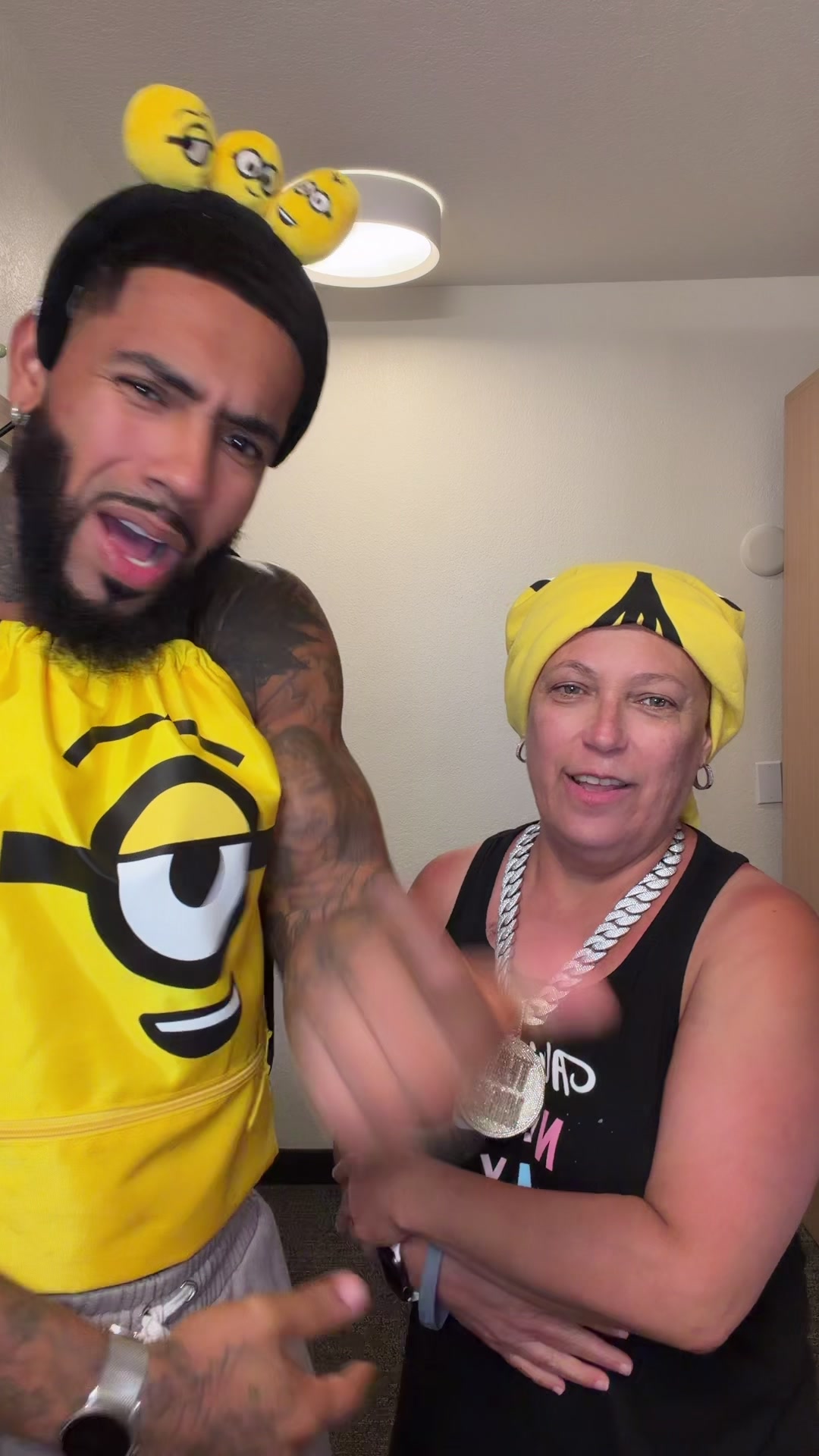 @FredoVibezz