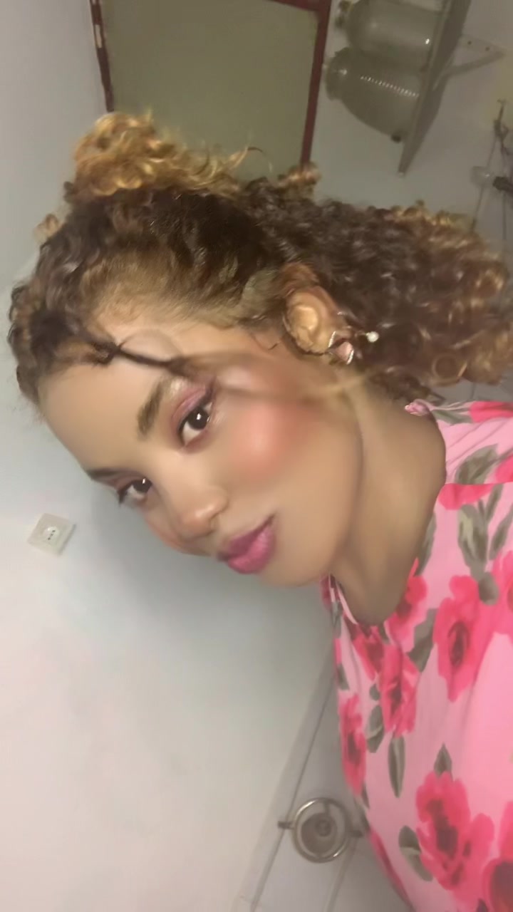 @Nana