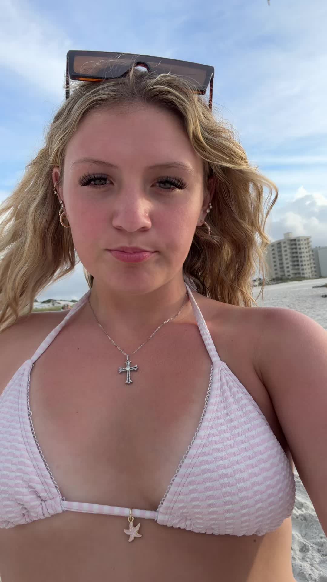 @Khloe Gladwell