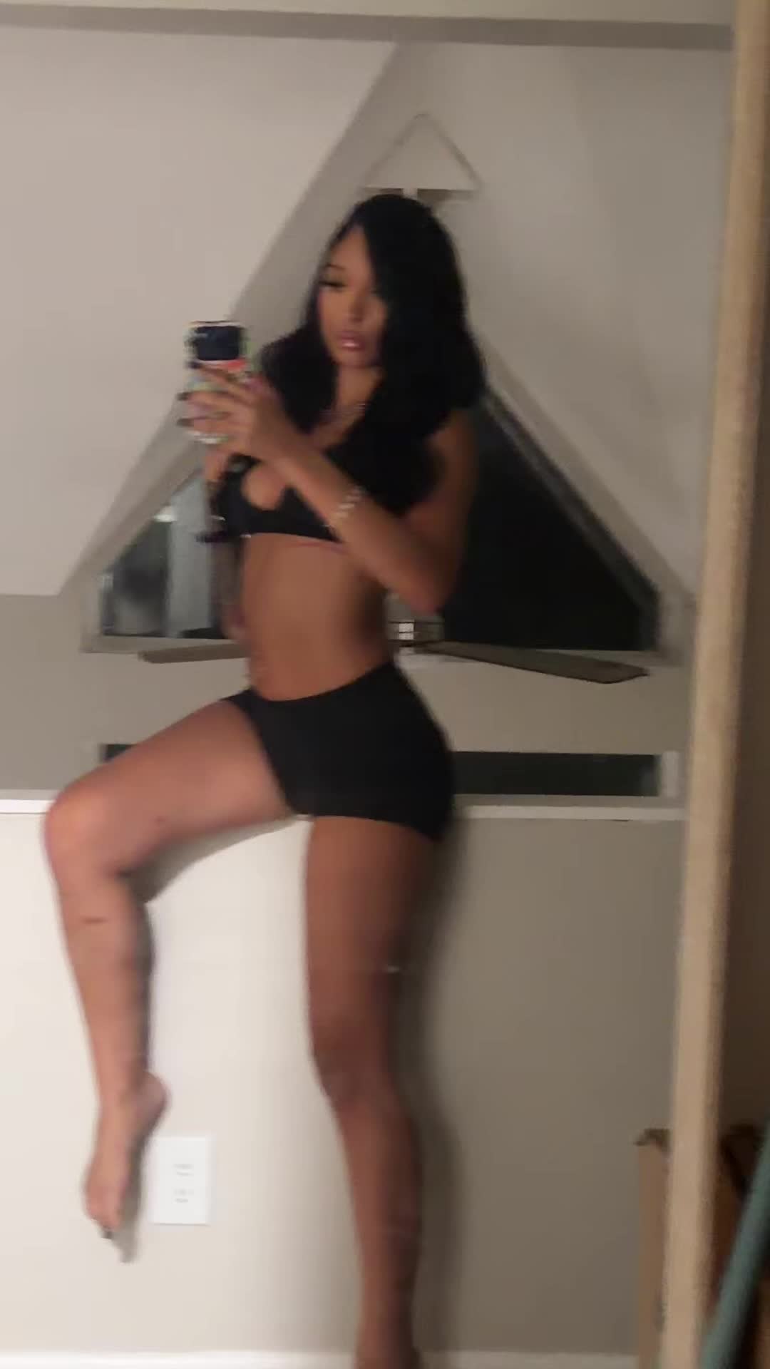 @ZOE ALEXANDRA