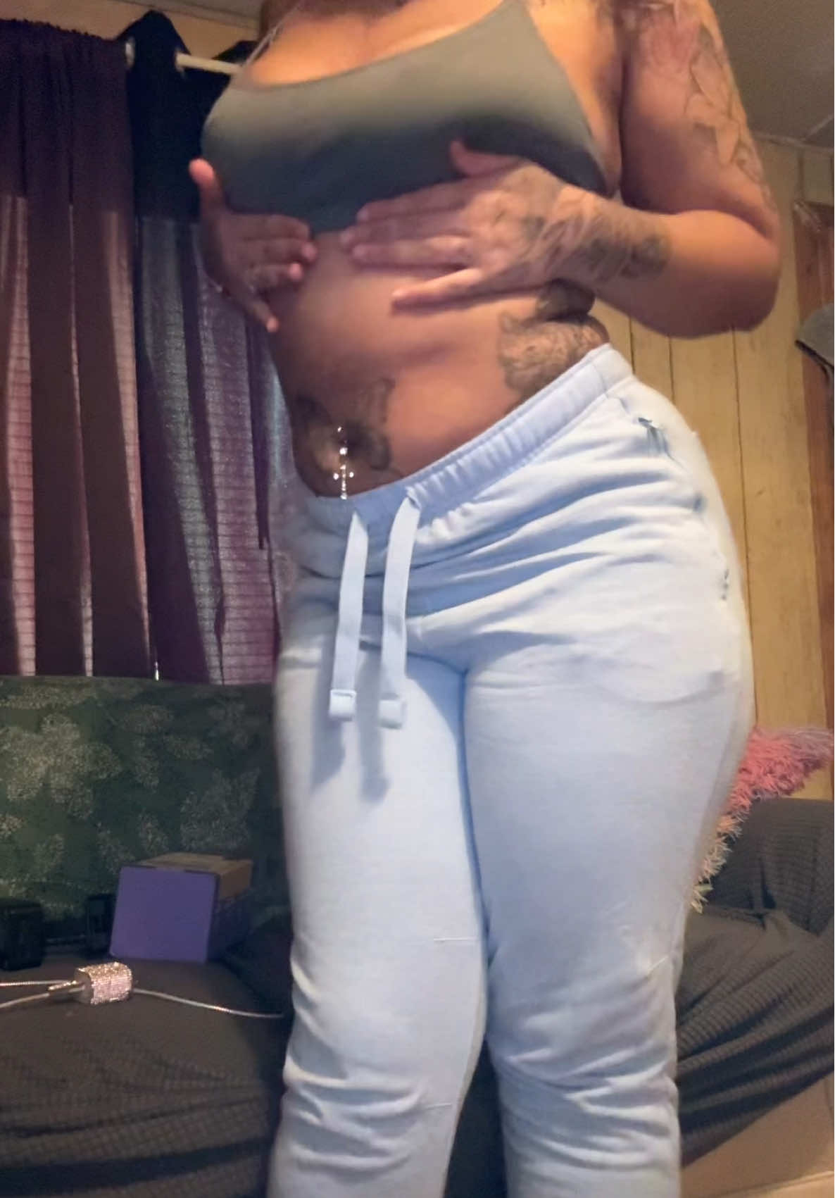 @*Fine ass😍💍*
