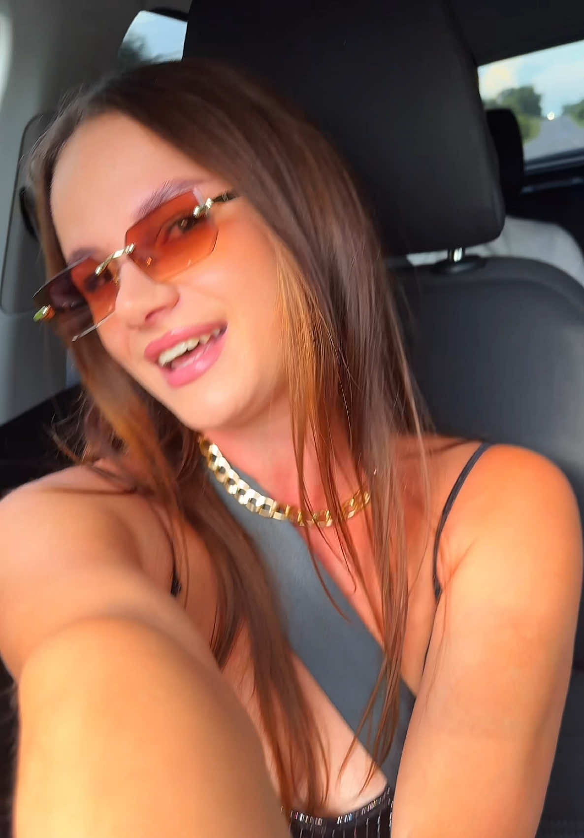 @_vikiii.d