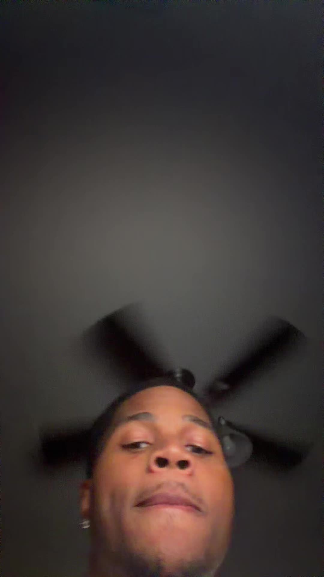 @_deewho