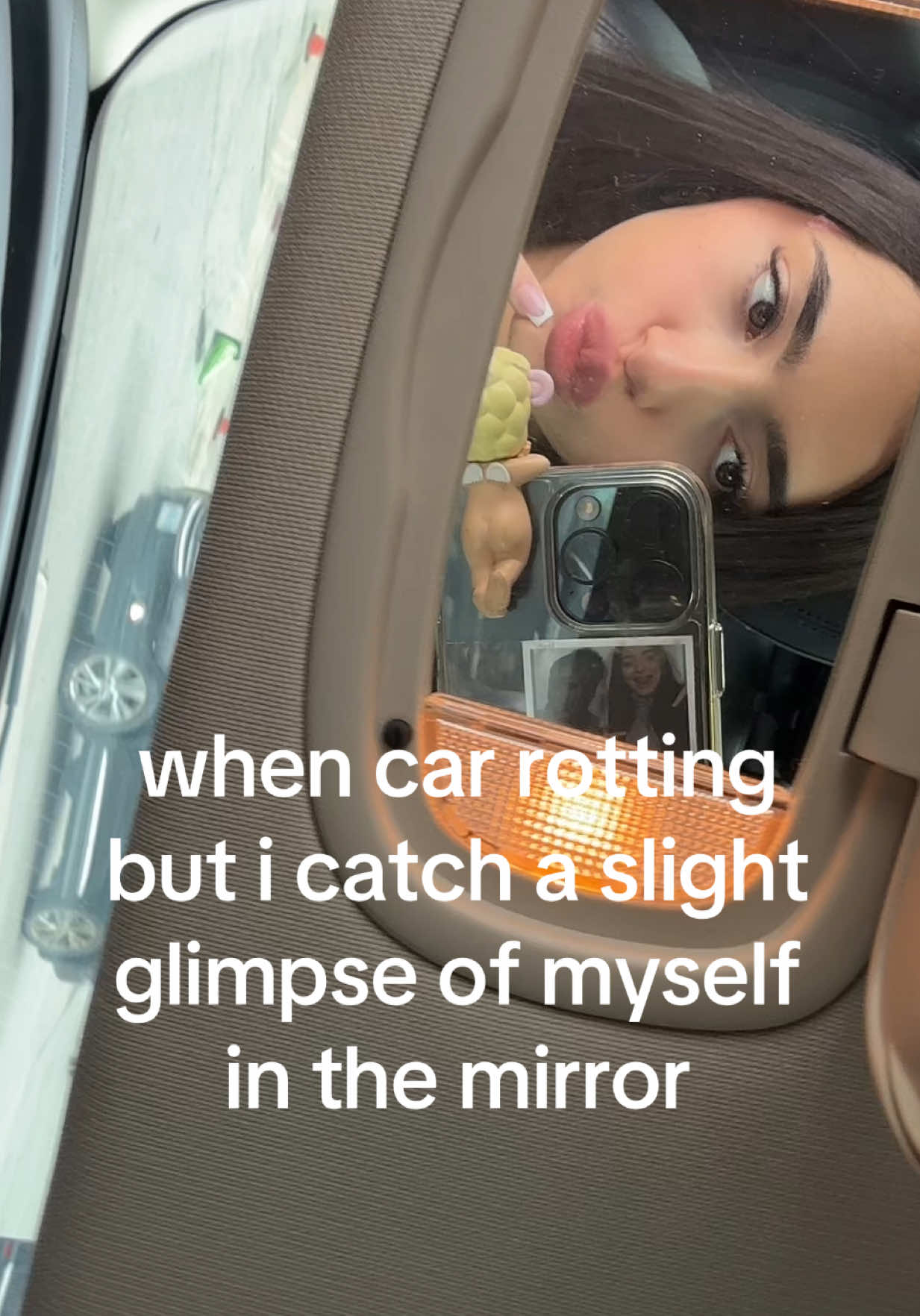 @victoriaintisar