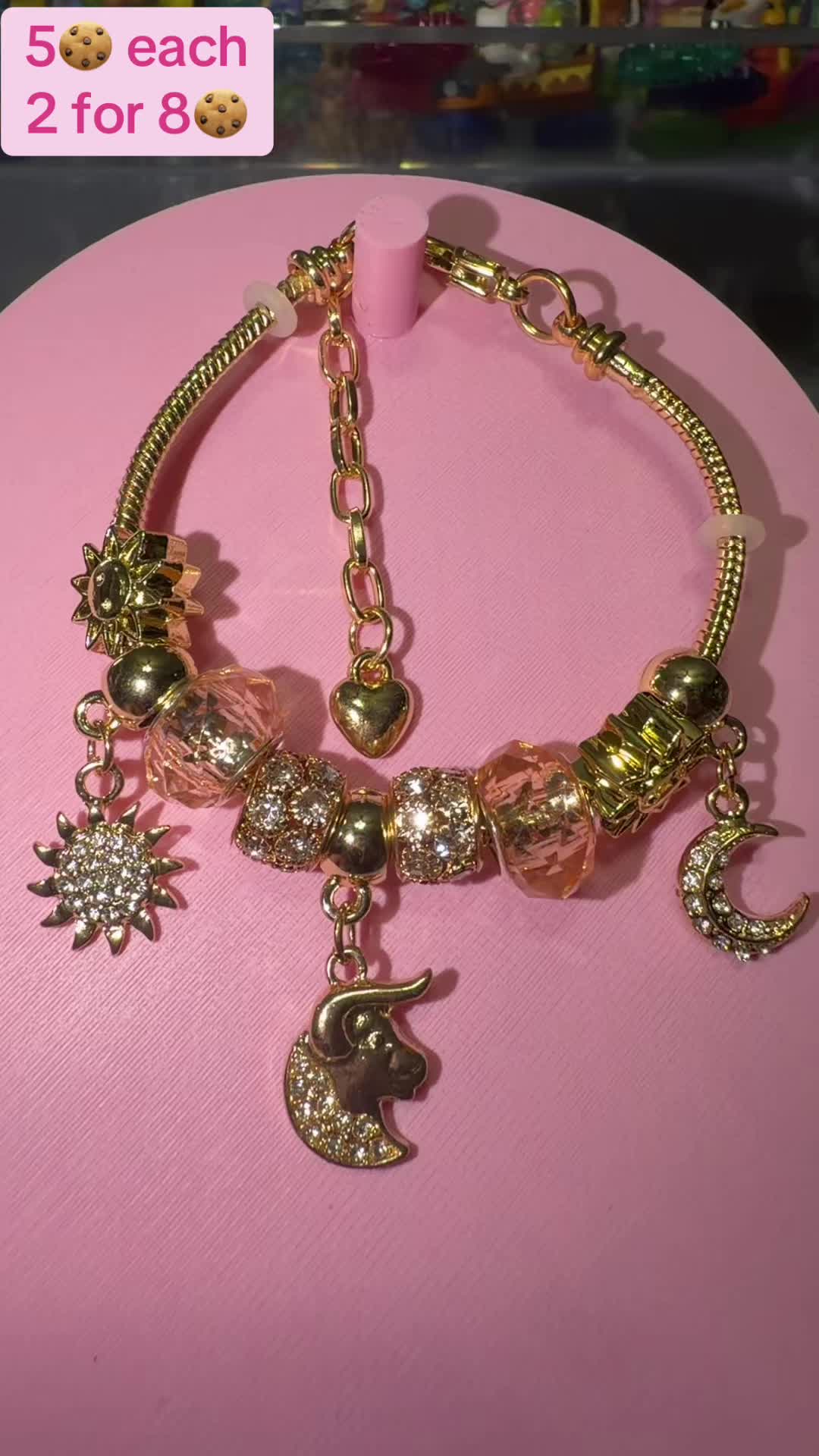 @Leidis Creations 1
