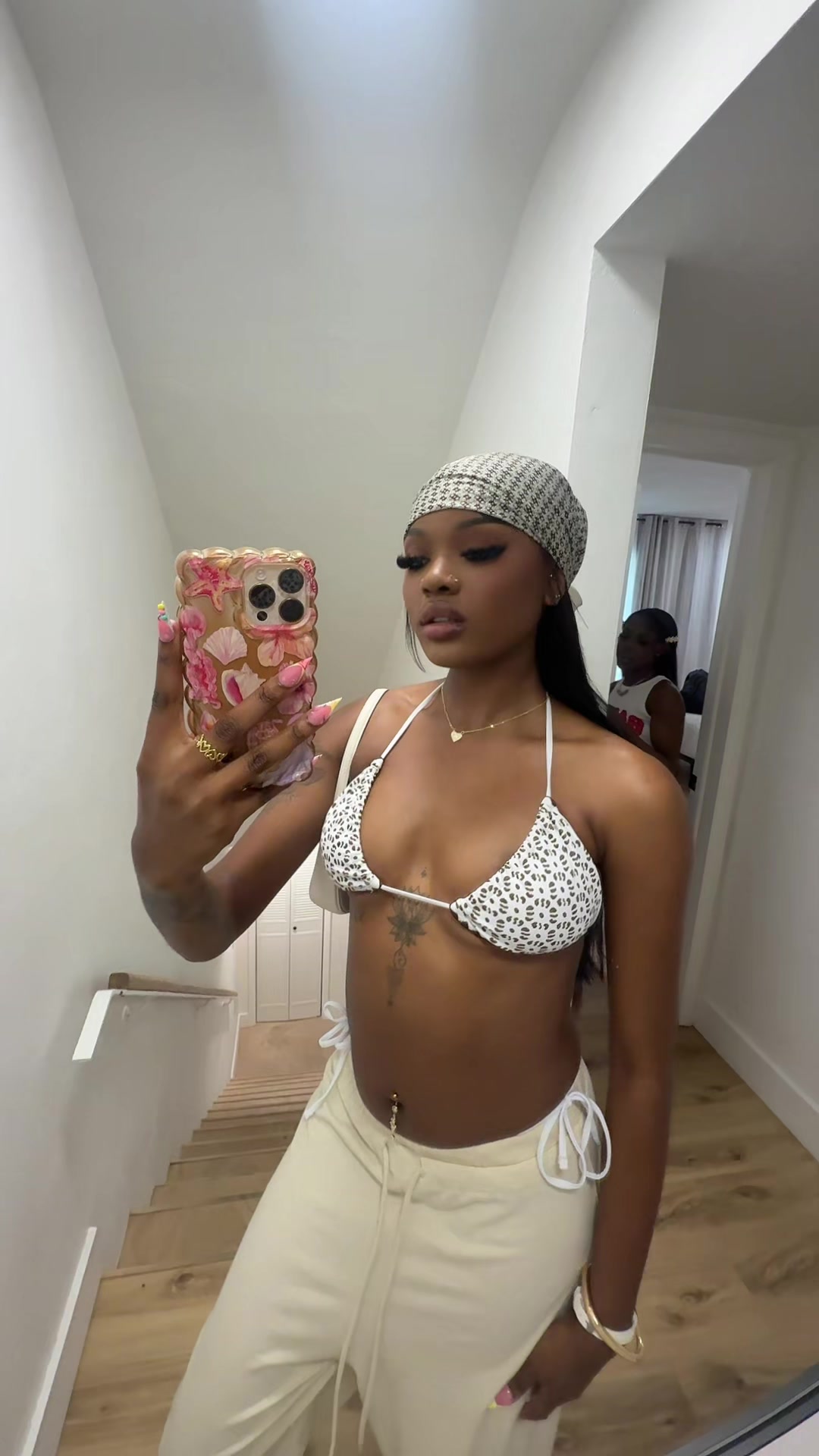 @QueenB