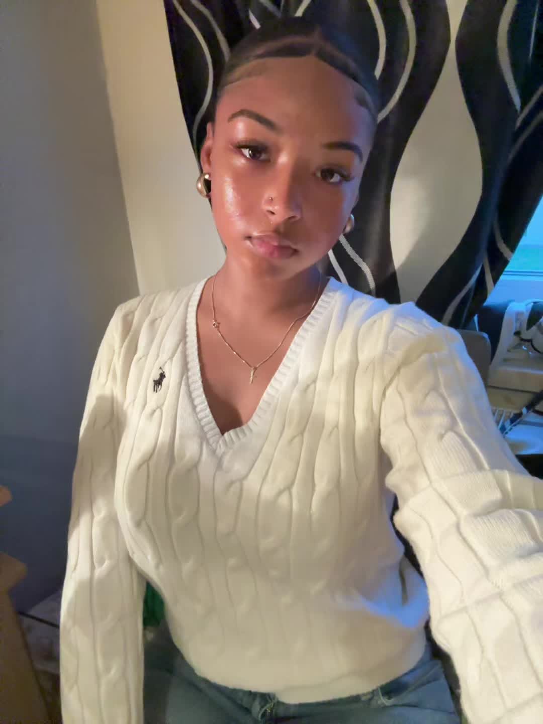 @Emiii