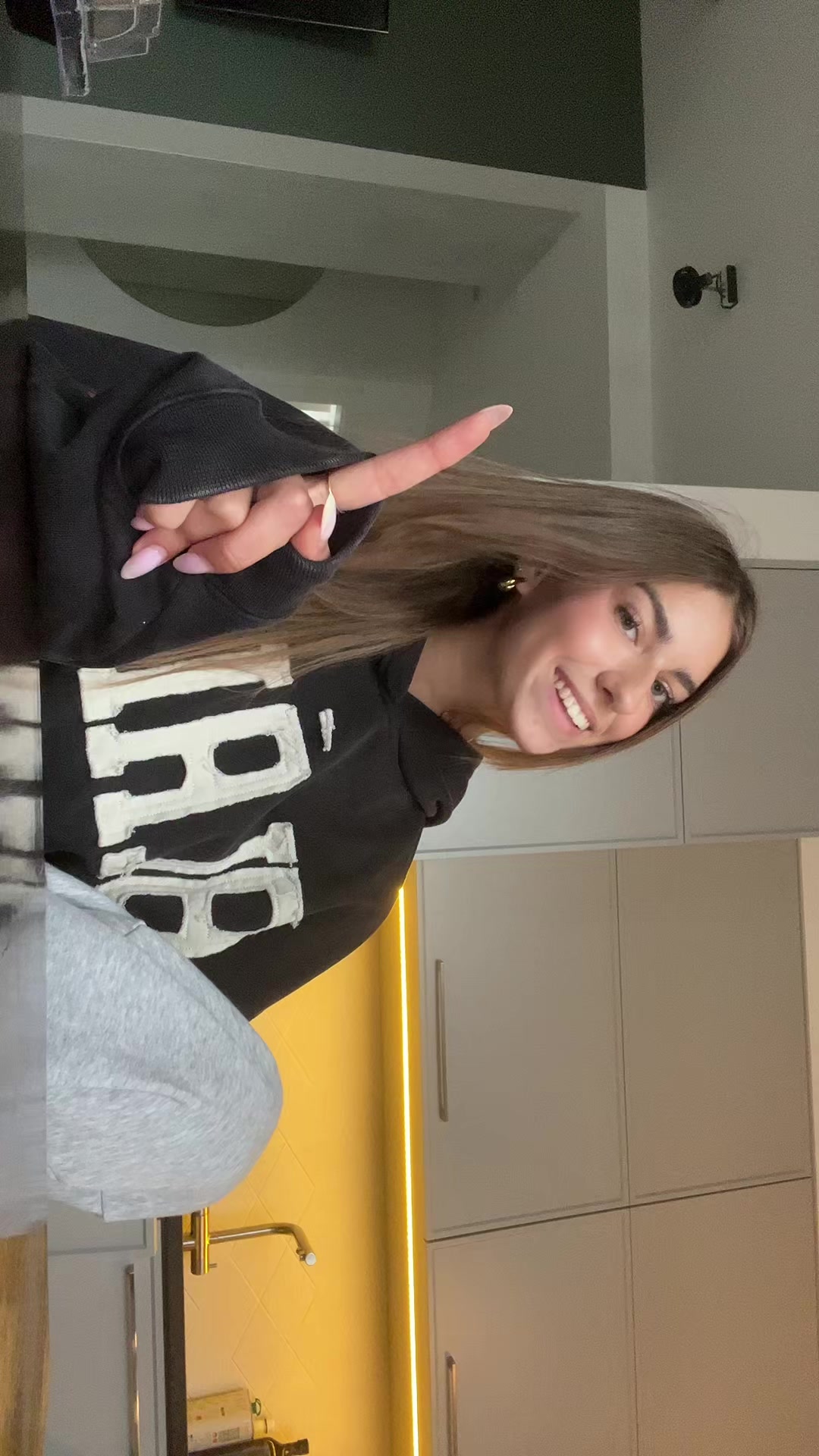 @carolaj_naa