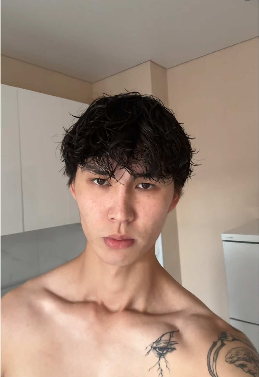 @๐๐ฅ๐ฆ๐๐ณ๐จ๐ฏ๐ข๐๐ก
