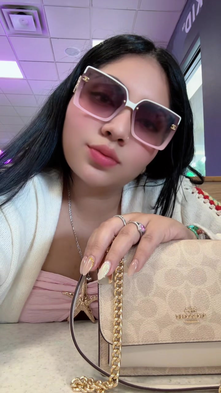 @Izayana flores♥️