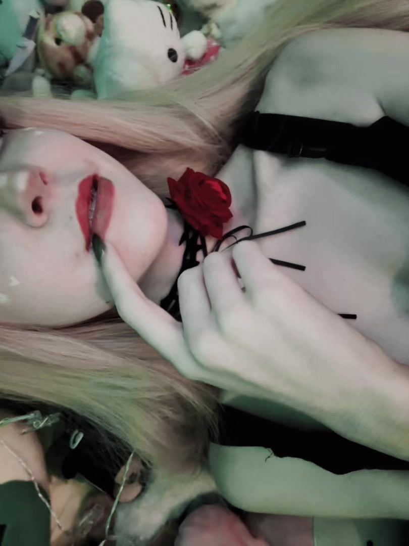 @screaming.angel