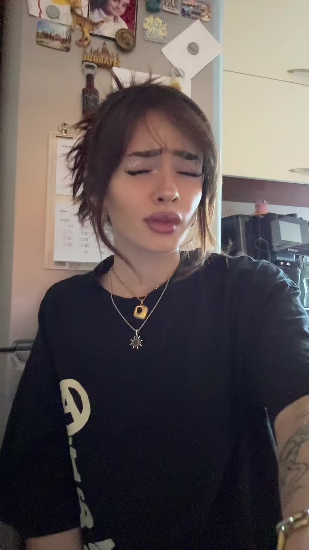 @gg