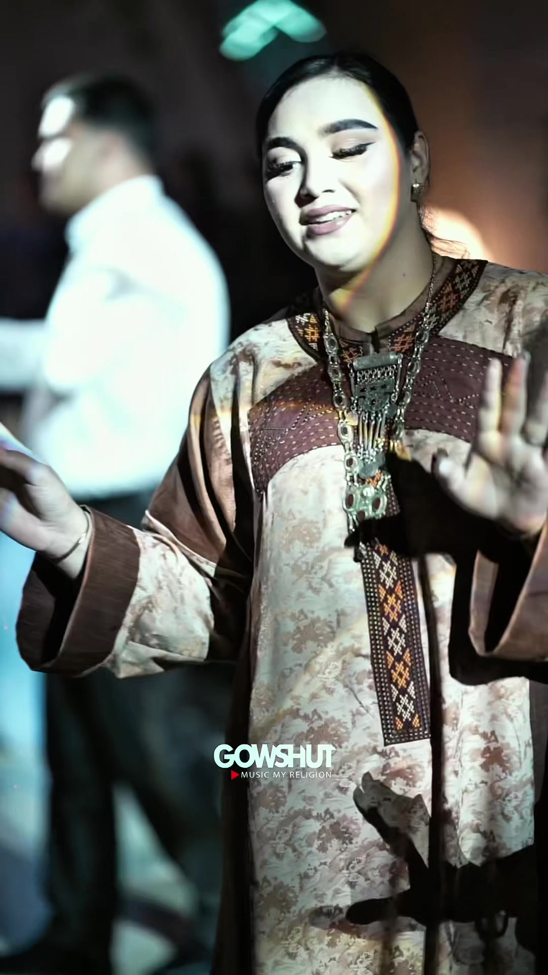 @DJ Gowshut