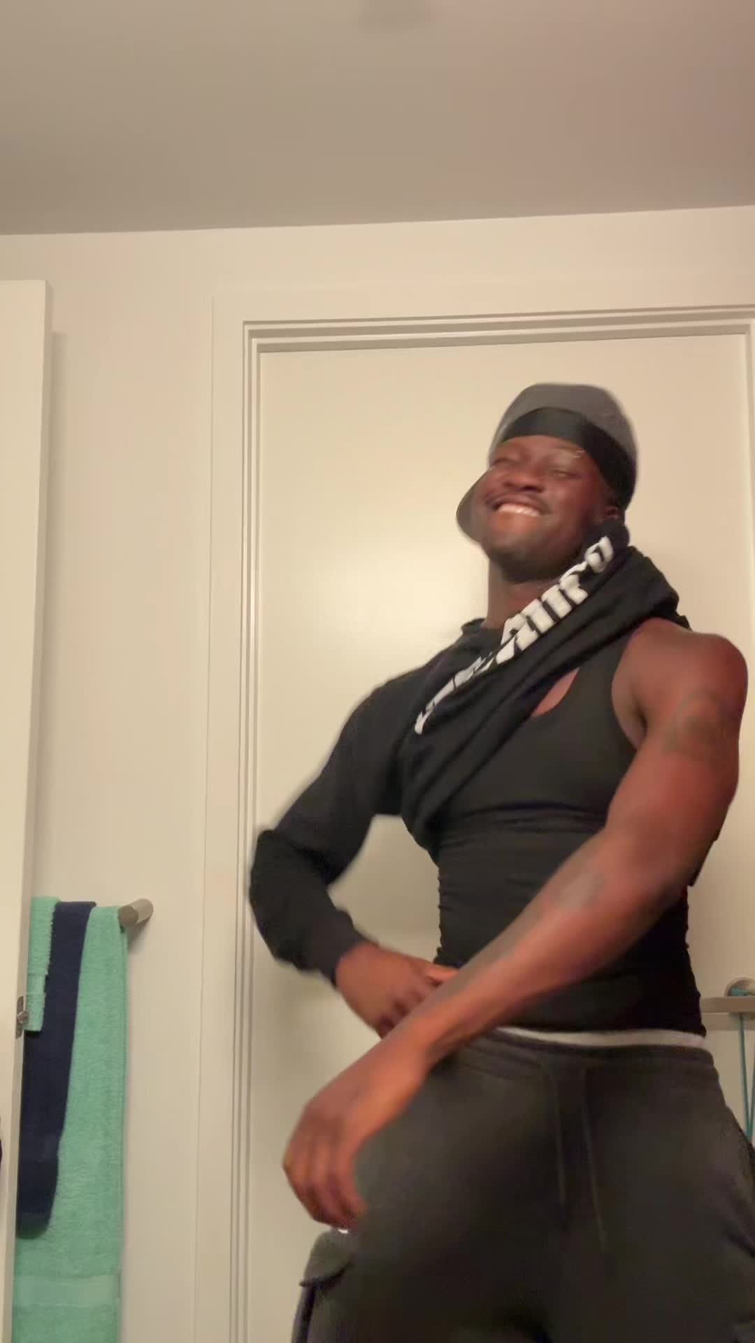 @CasuallyReggie