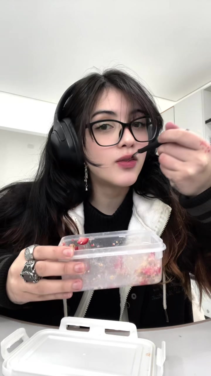 @Mi