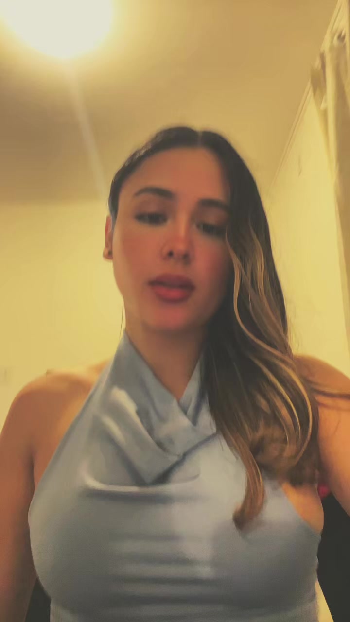 @Jennifer Lorrana 🐝