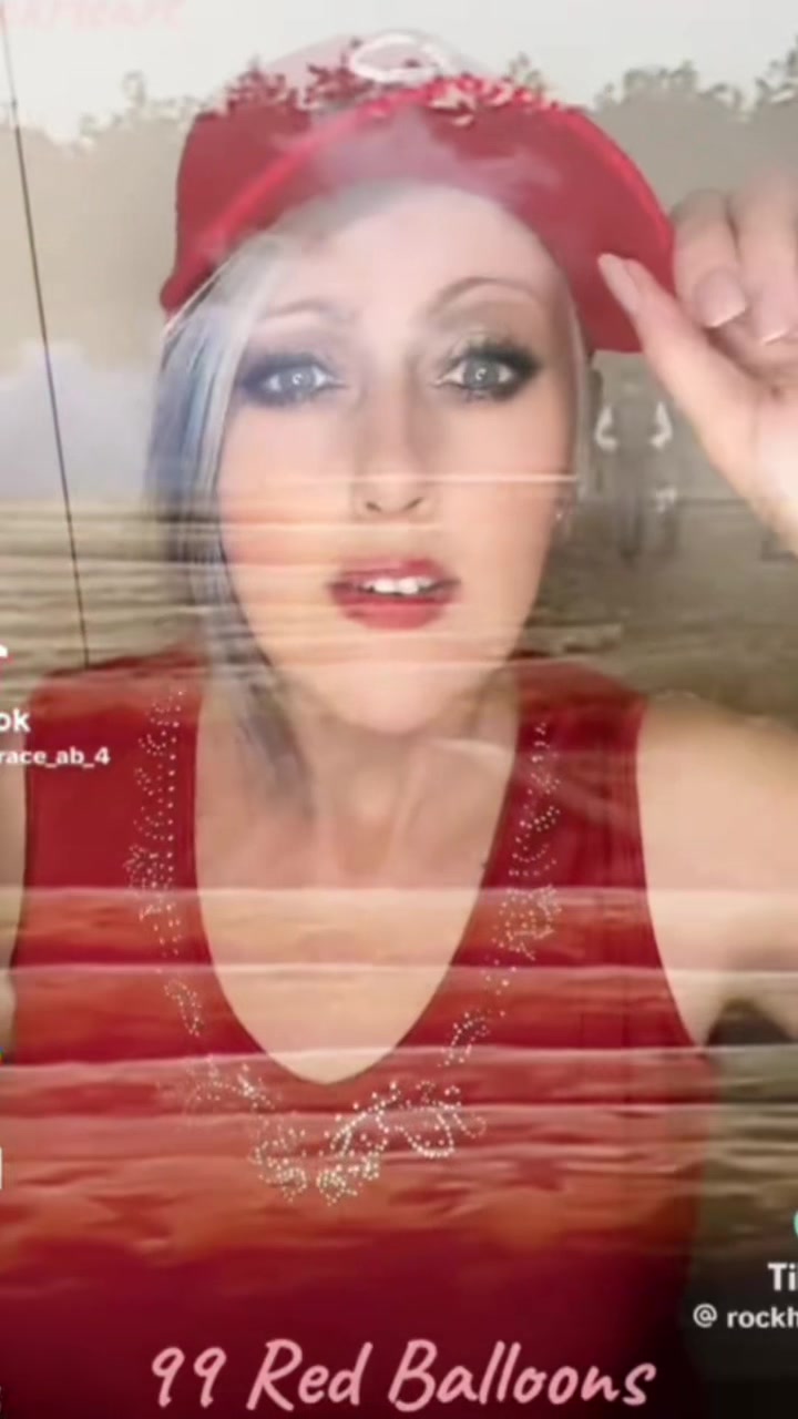 @Anne-Marie Grace 04