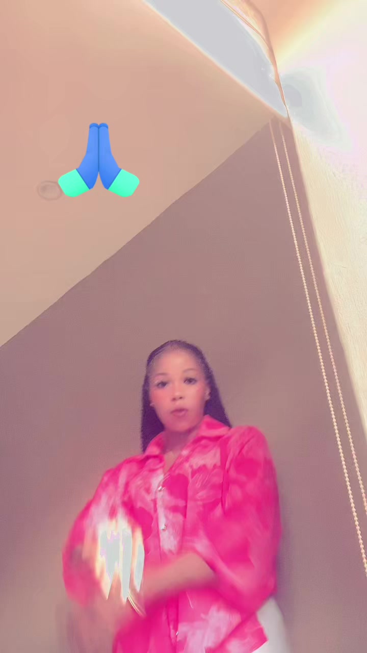 @Ashabi pinky🤍🦜