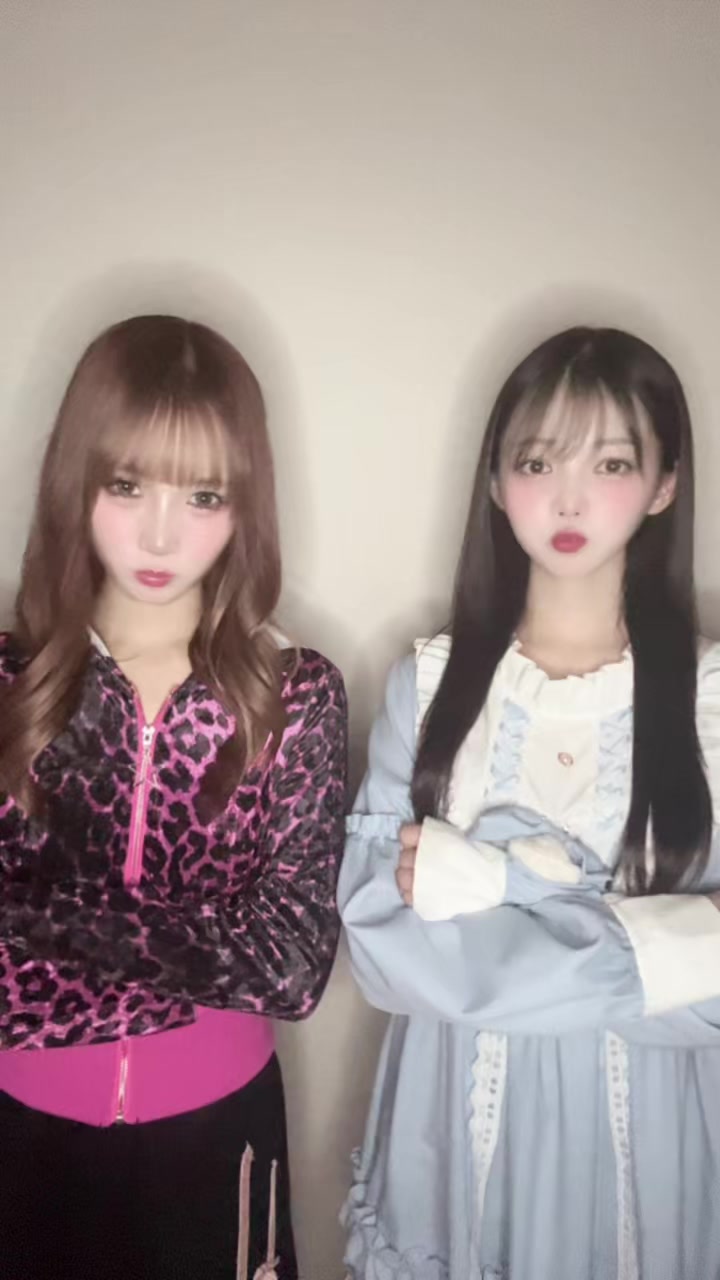 @🩷ギャルと清楚🩵