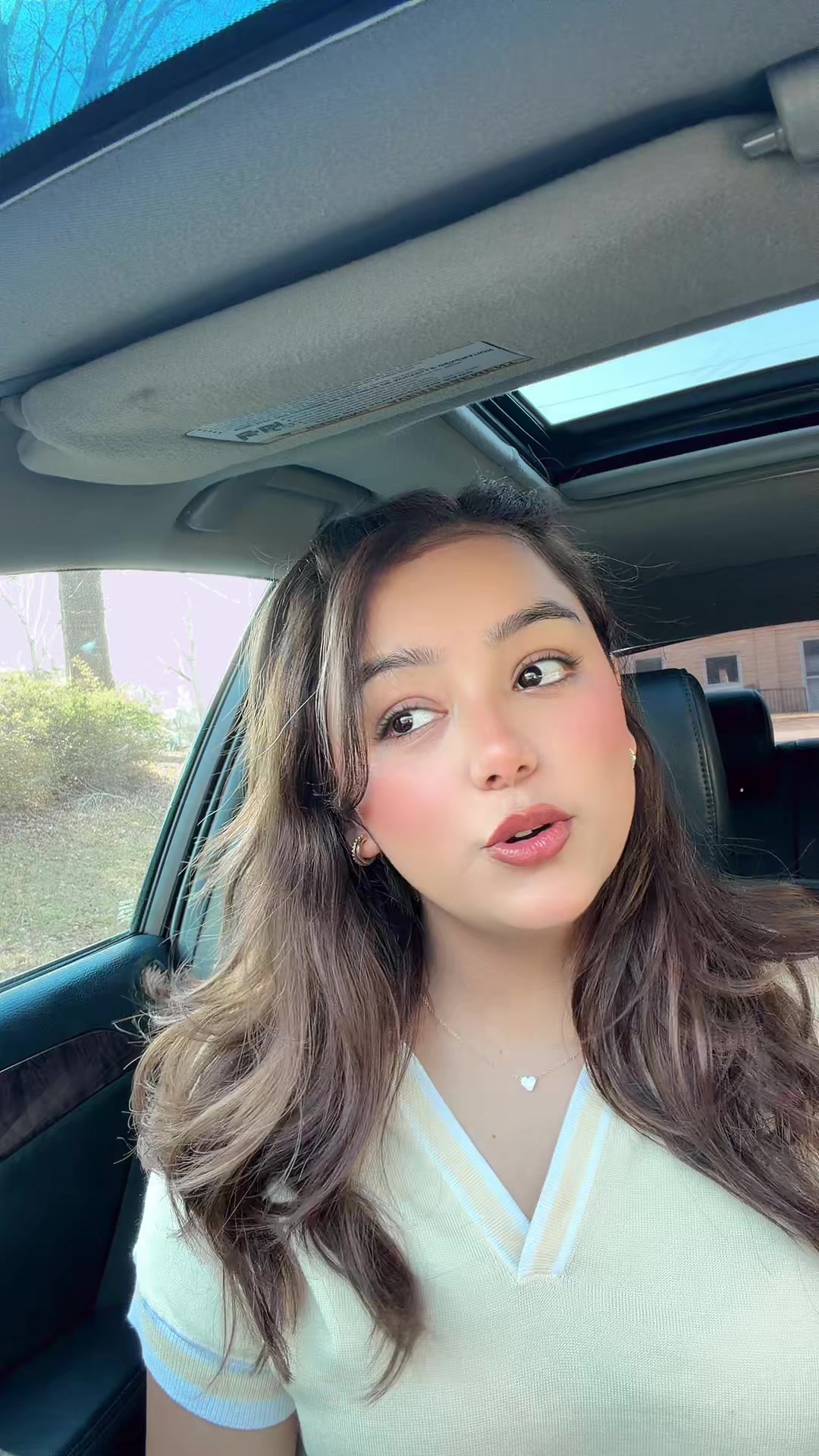 @Priyaska🌸💫