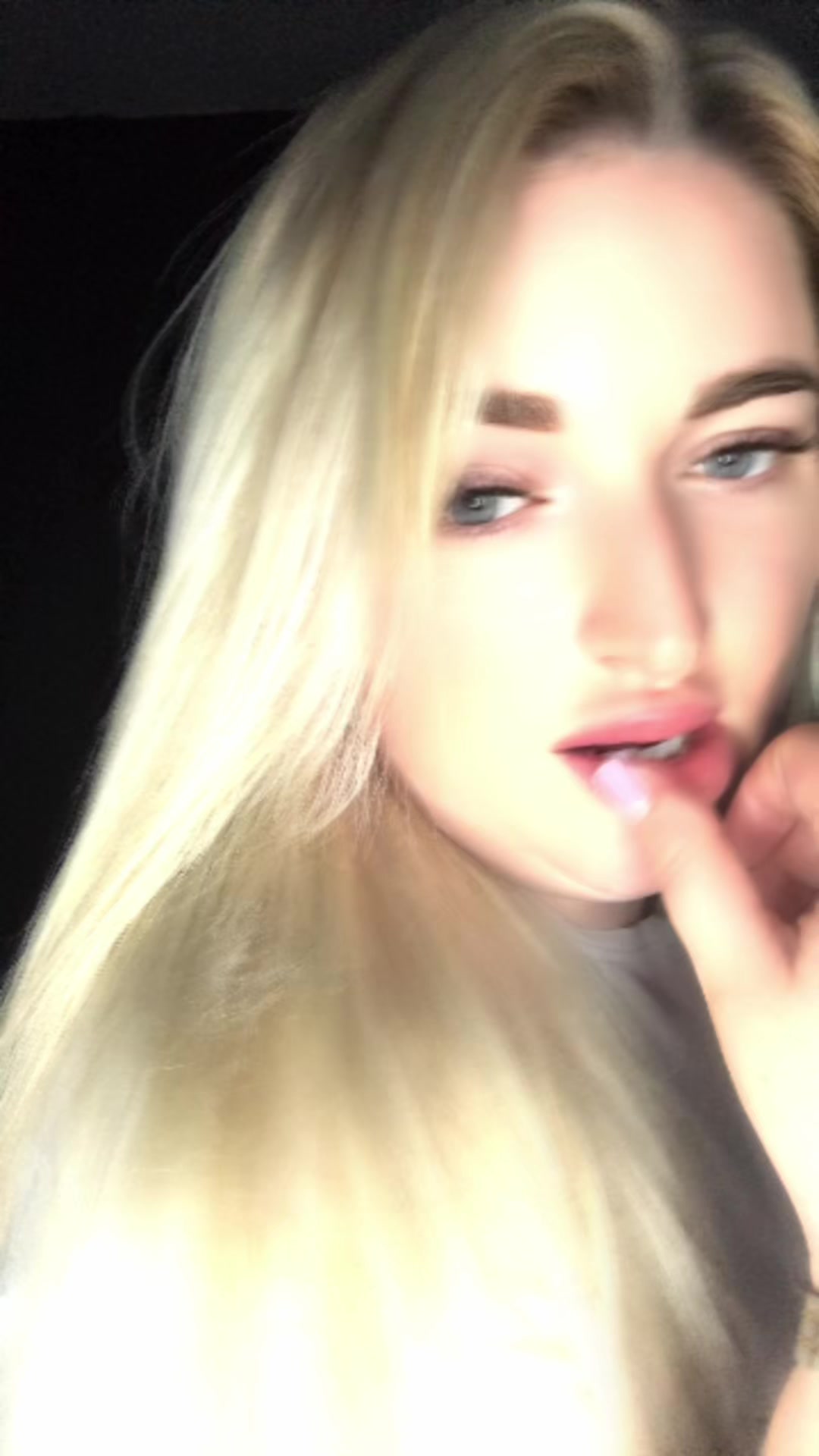 @ariana_ar_0