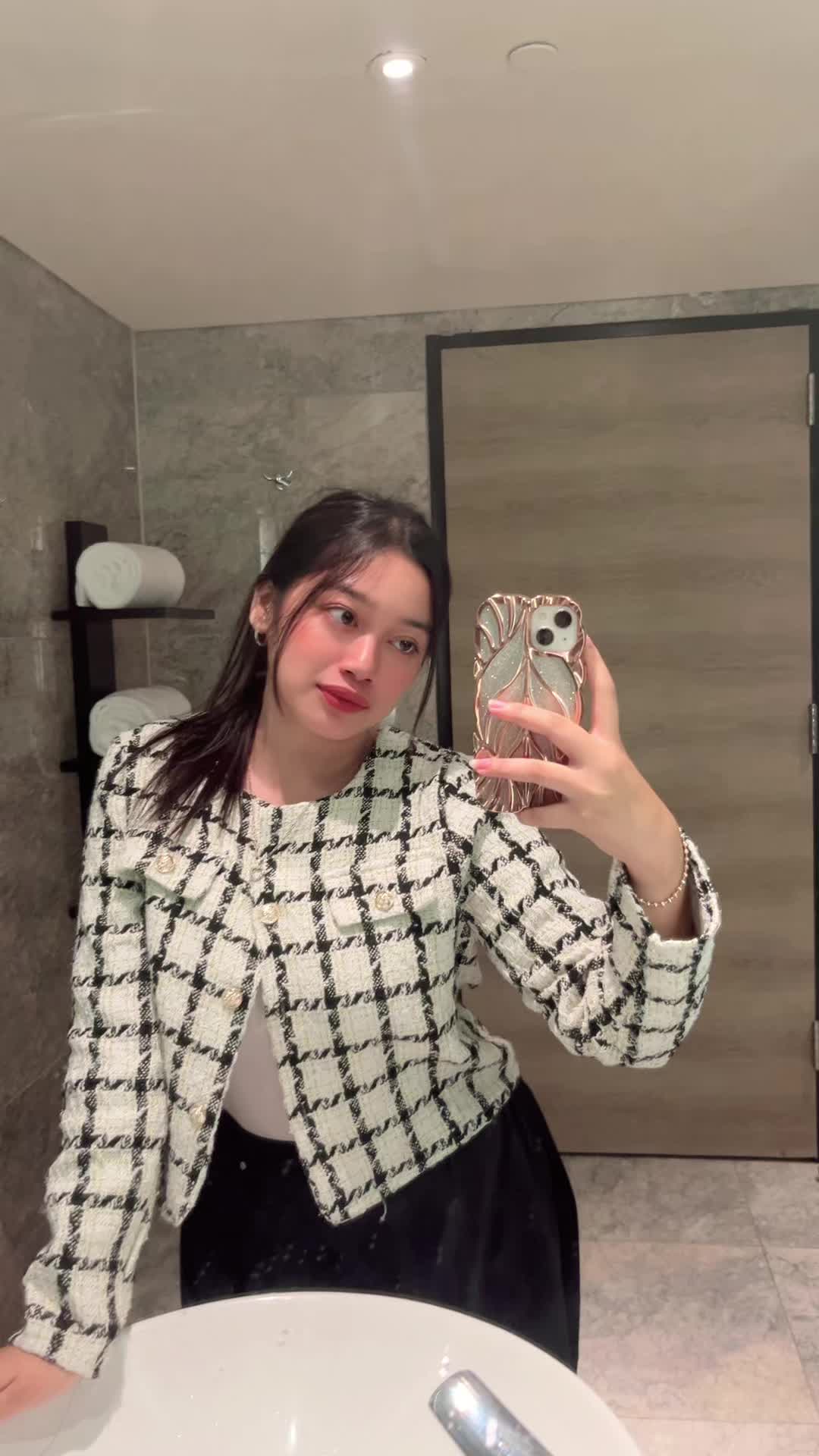 @𝒶𝓃𝒶𝓀𝑒𝓁