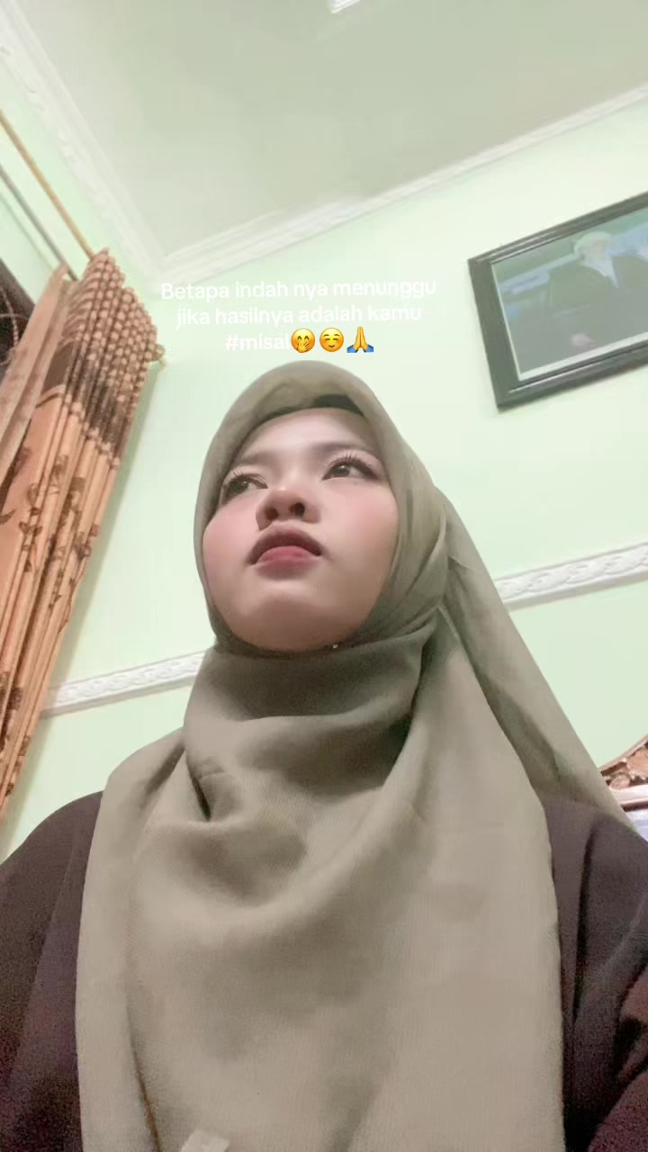 @Anisaratu👑