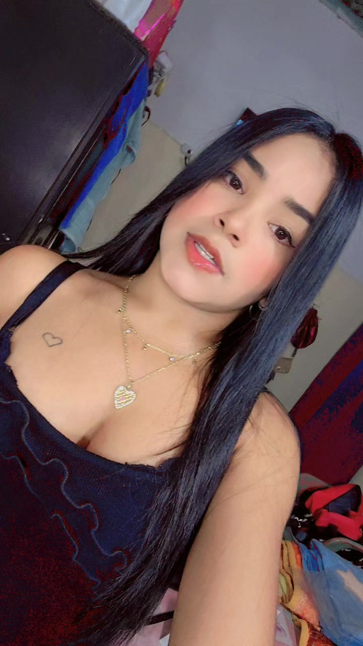 @Génesis Alexandra🩷✨️