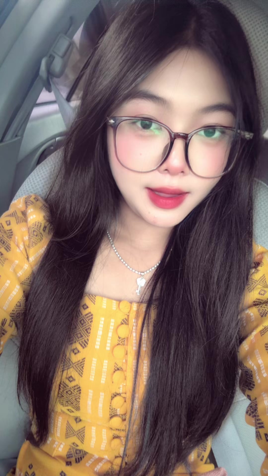 @Thu Thu Pyae Hlyan