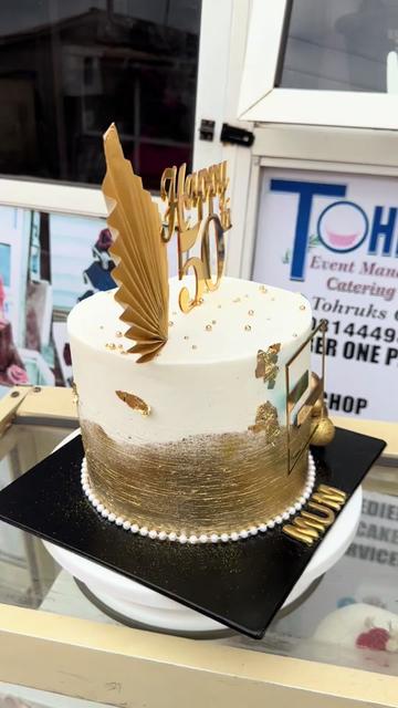 @Tohruks cakes of Ibadan