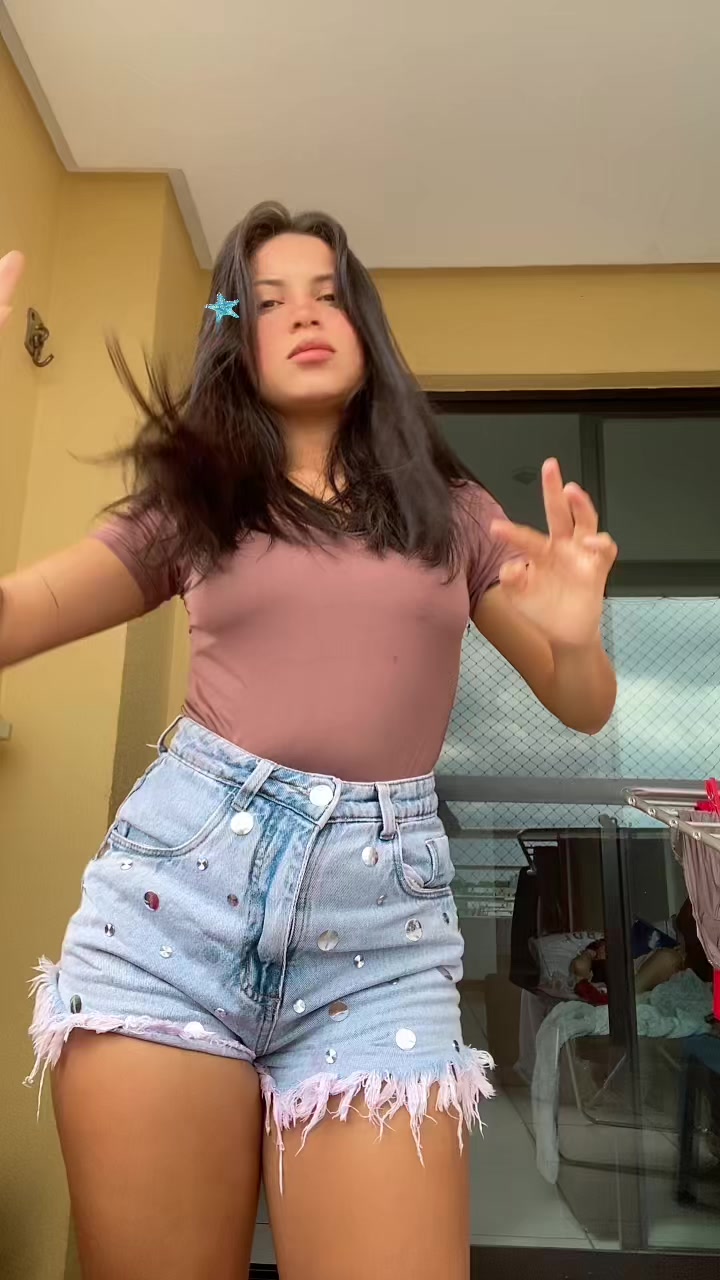 @Samia Santos