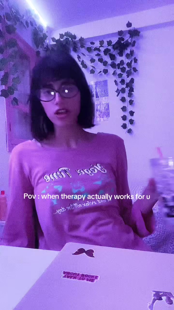 @𝑽𝒂𝒏𝒊🎀