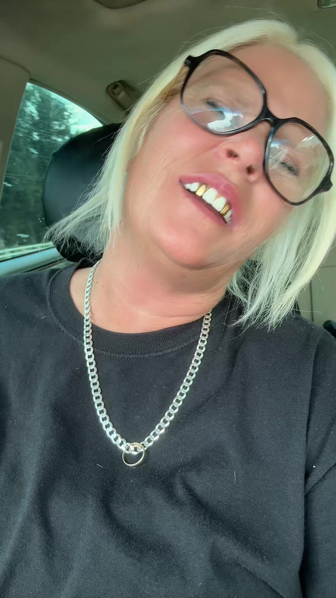 @FirsstLady