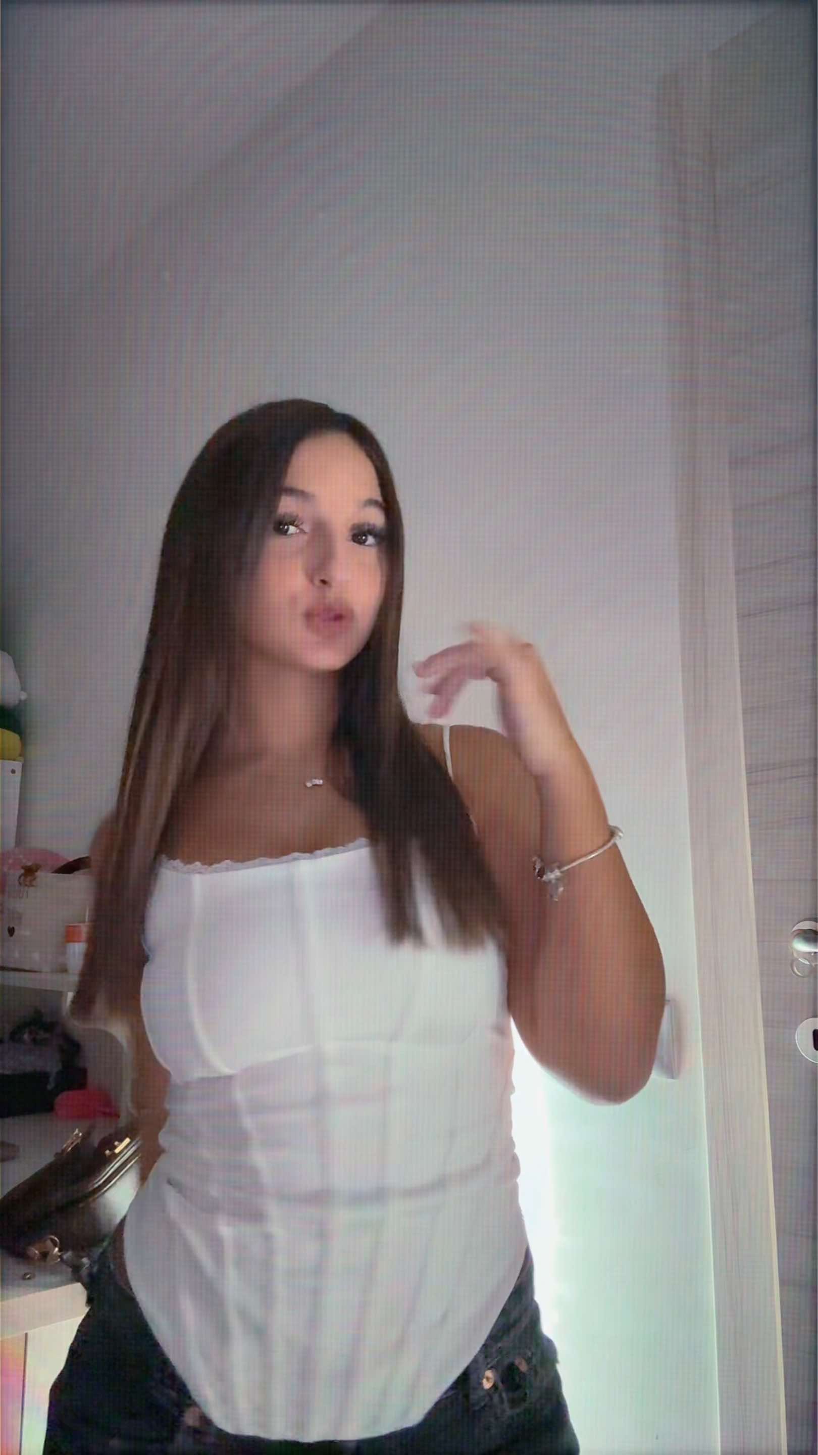 @𝐆