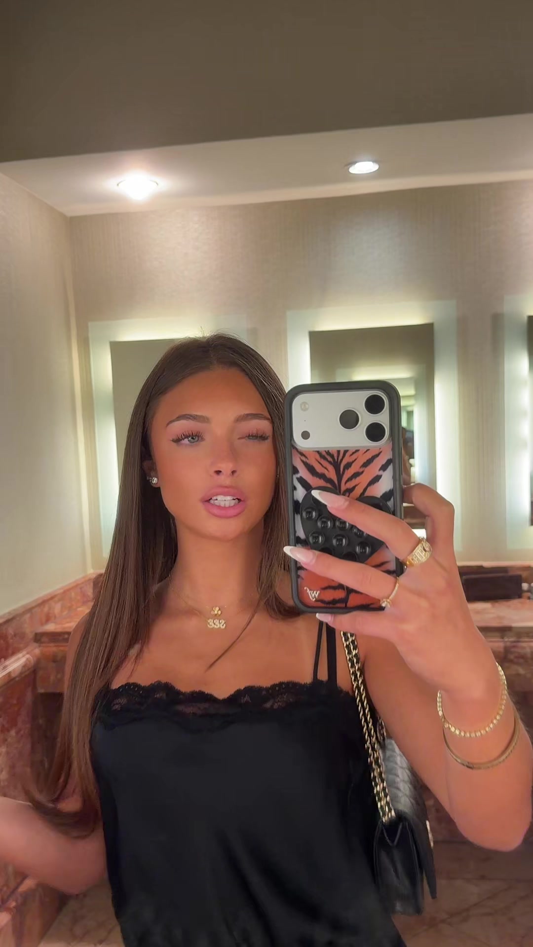 @sophiaegozi