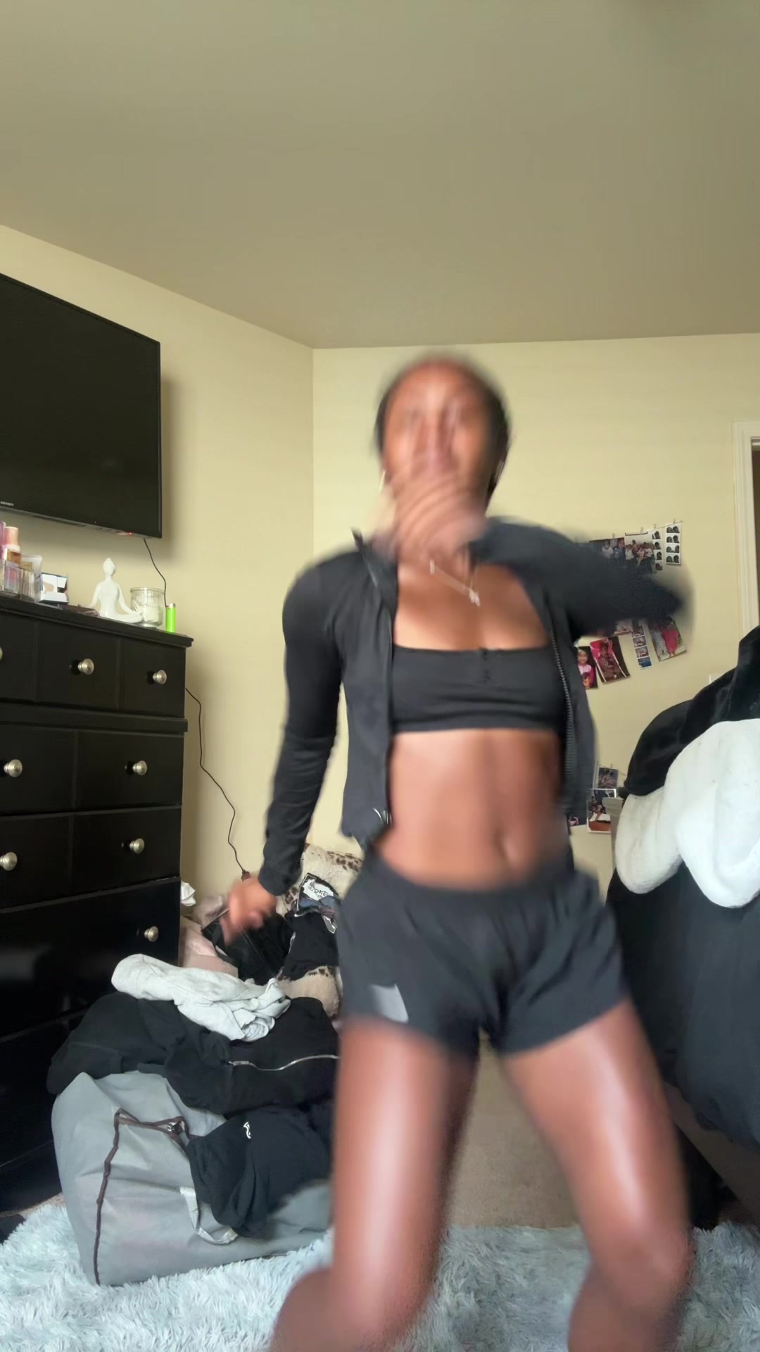@Lia
