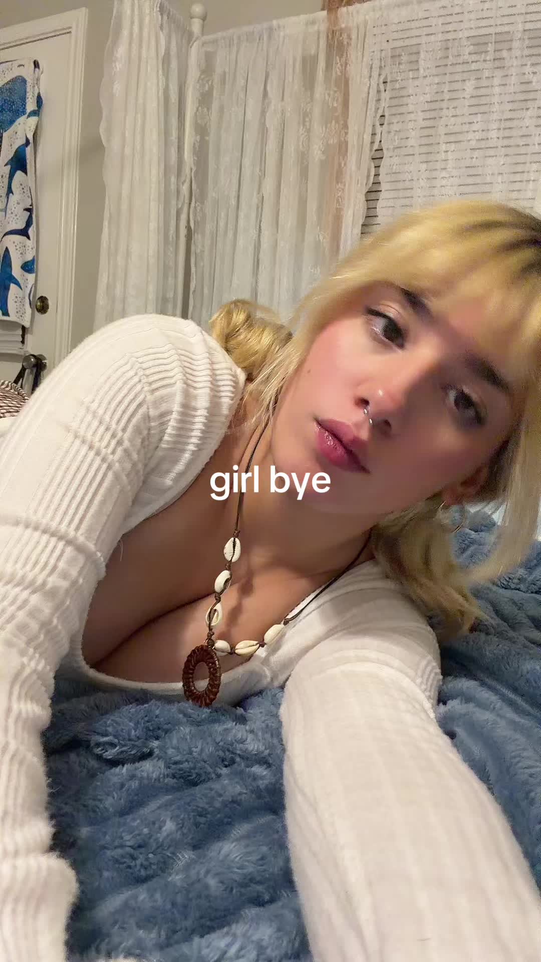 @moonsharkk