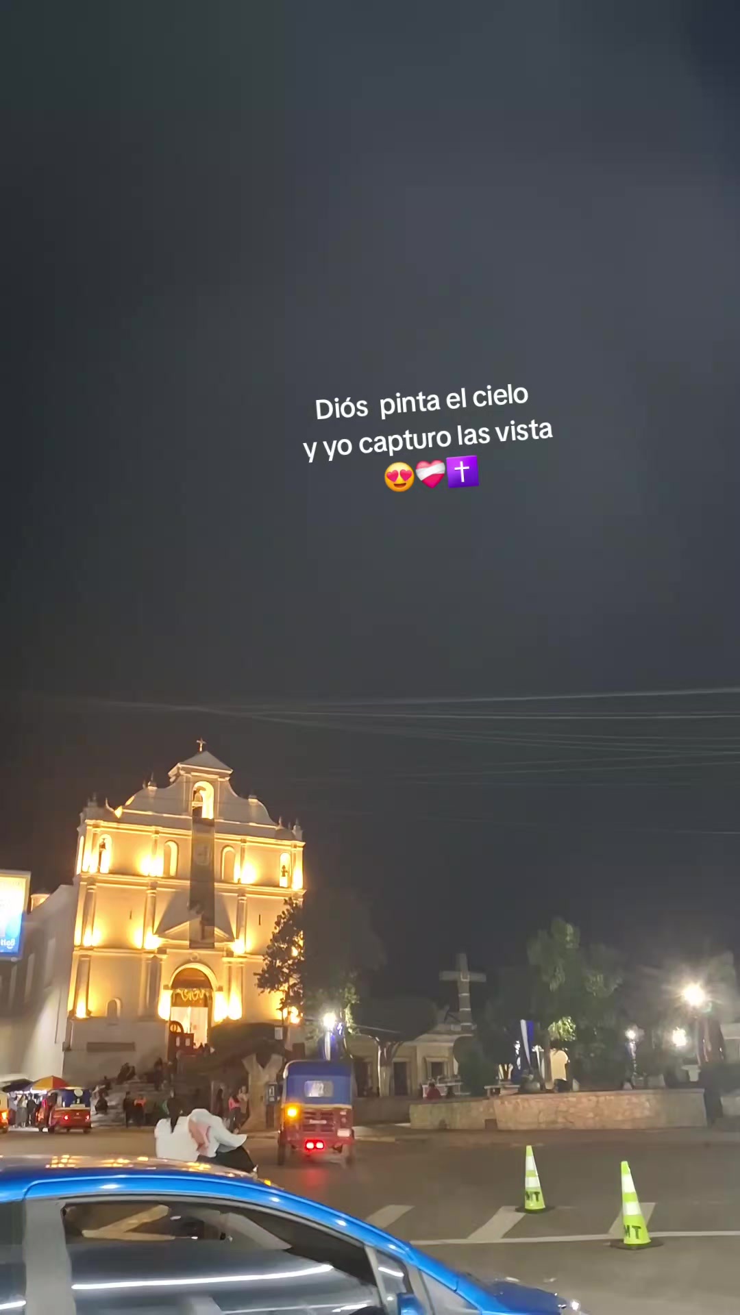 @maría ()