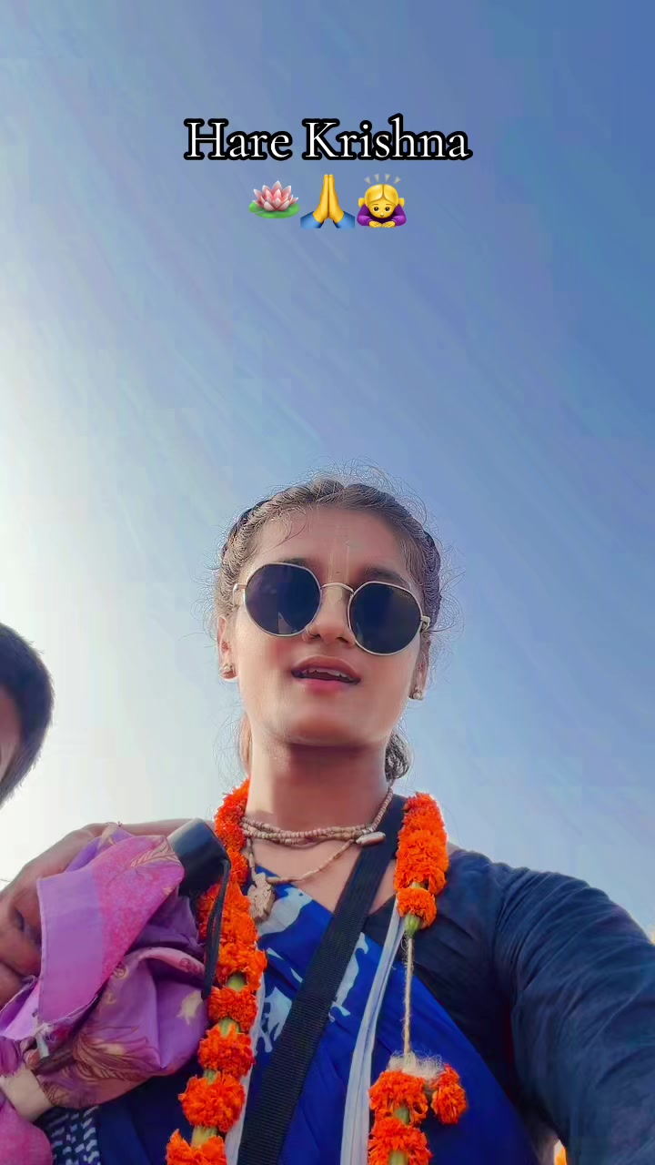 @QuEeeN oF Krishna💫🦚♥️