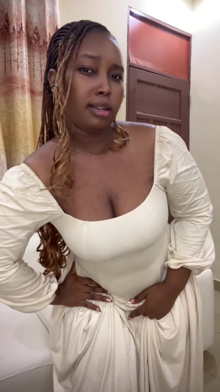 @Hot🥵 Queen👸🏾