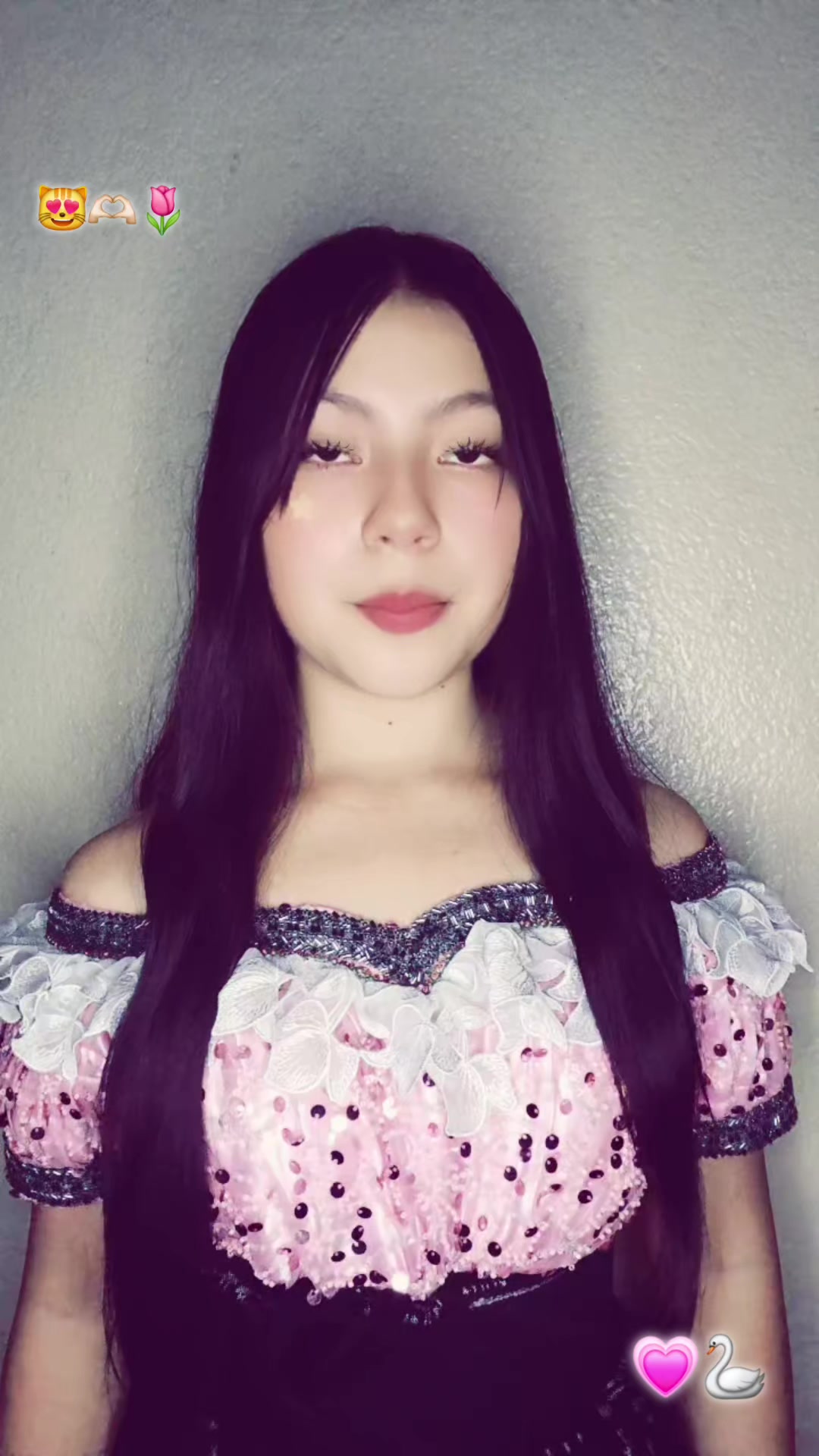 @Mary..!!🖤🍒