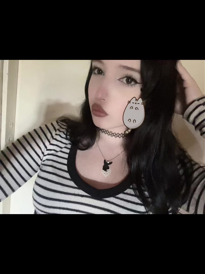 @𝐼𝑛𝑠𝑜𝑚𝑛𝑖𝑎♡