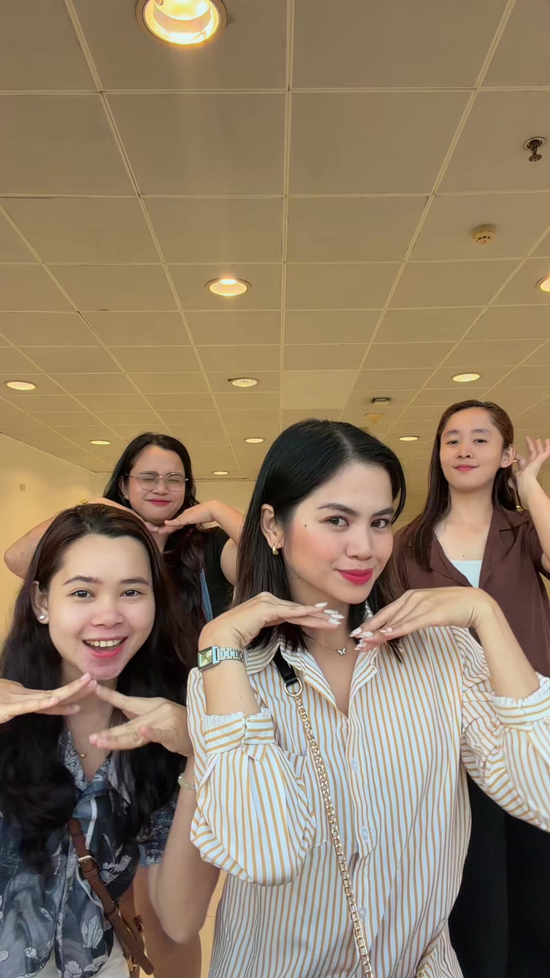 @𝓨𝓸𝓾𝓻 𝓐𝓵𝓸𝓱𝓪 𝓖𝓲𝓻𝓵🦋