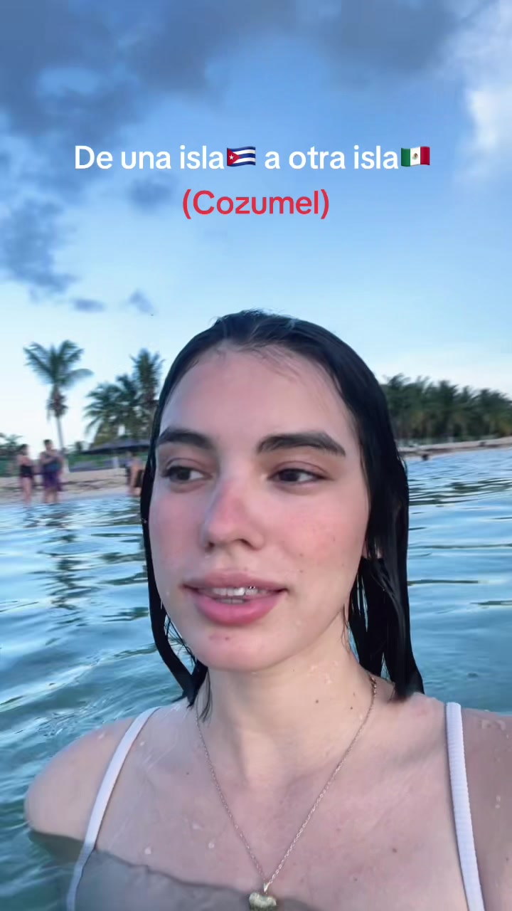 @Elizabeth🇨🇺🌟