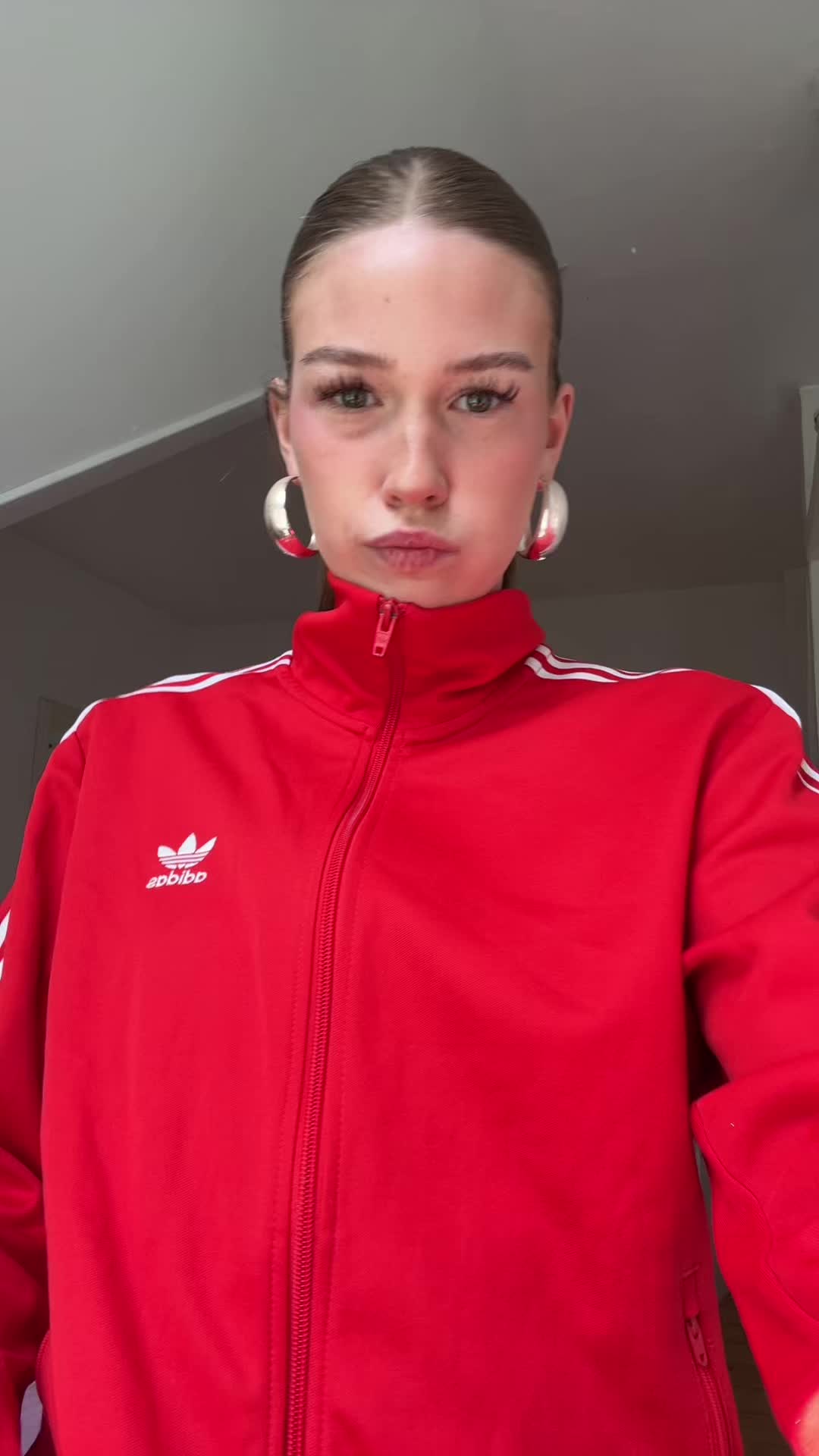 @emilyluisa