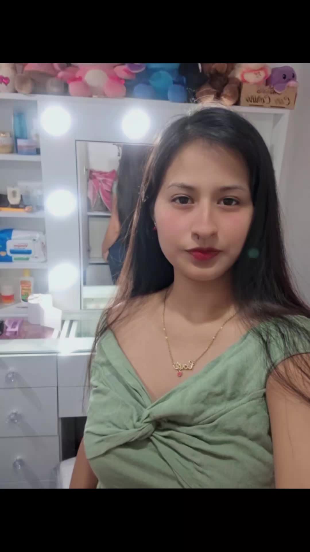 @🦋A'naly Chuquihuanga🥰🍒😘