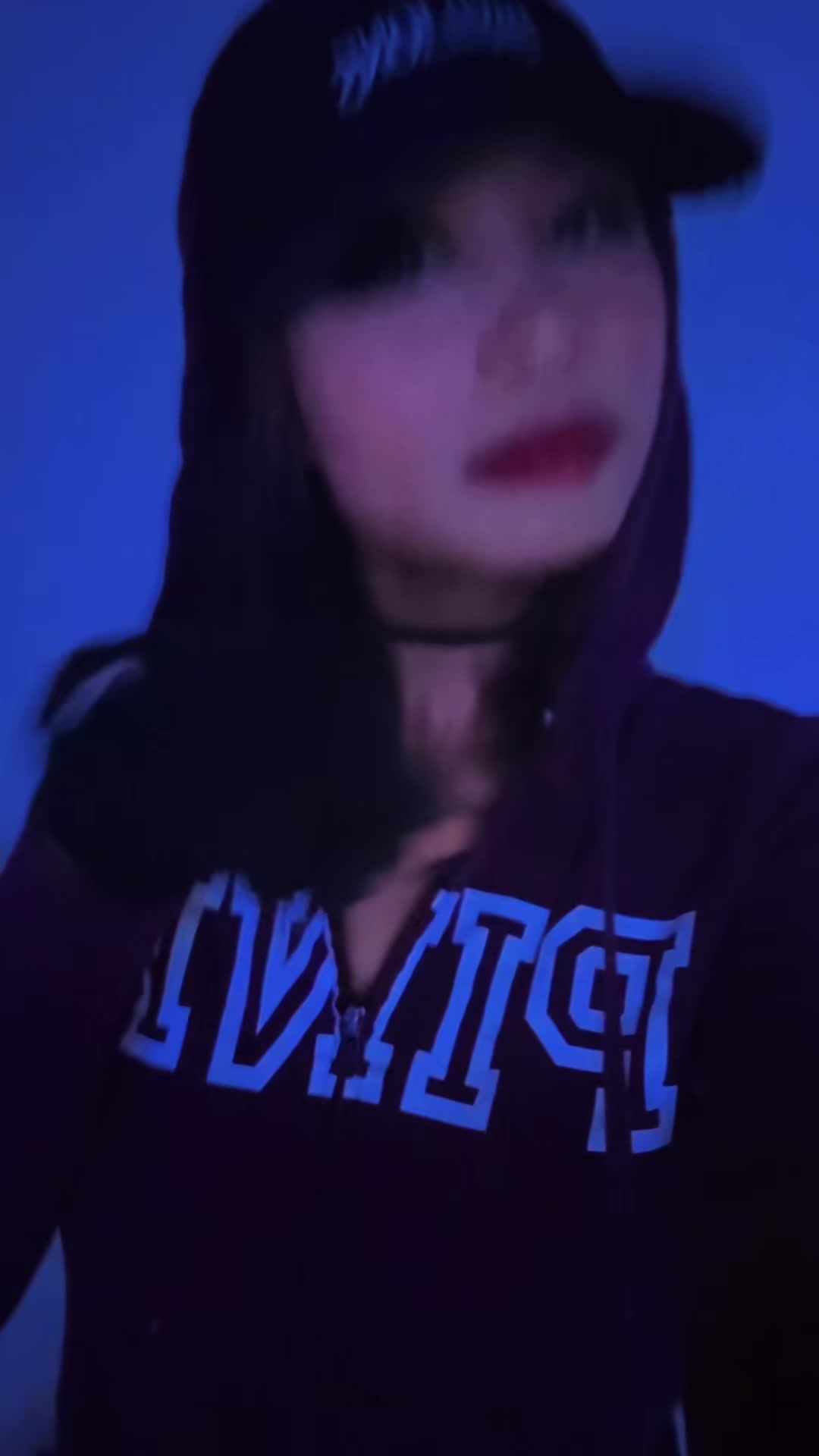 @hoodsprinc3ss