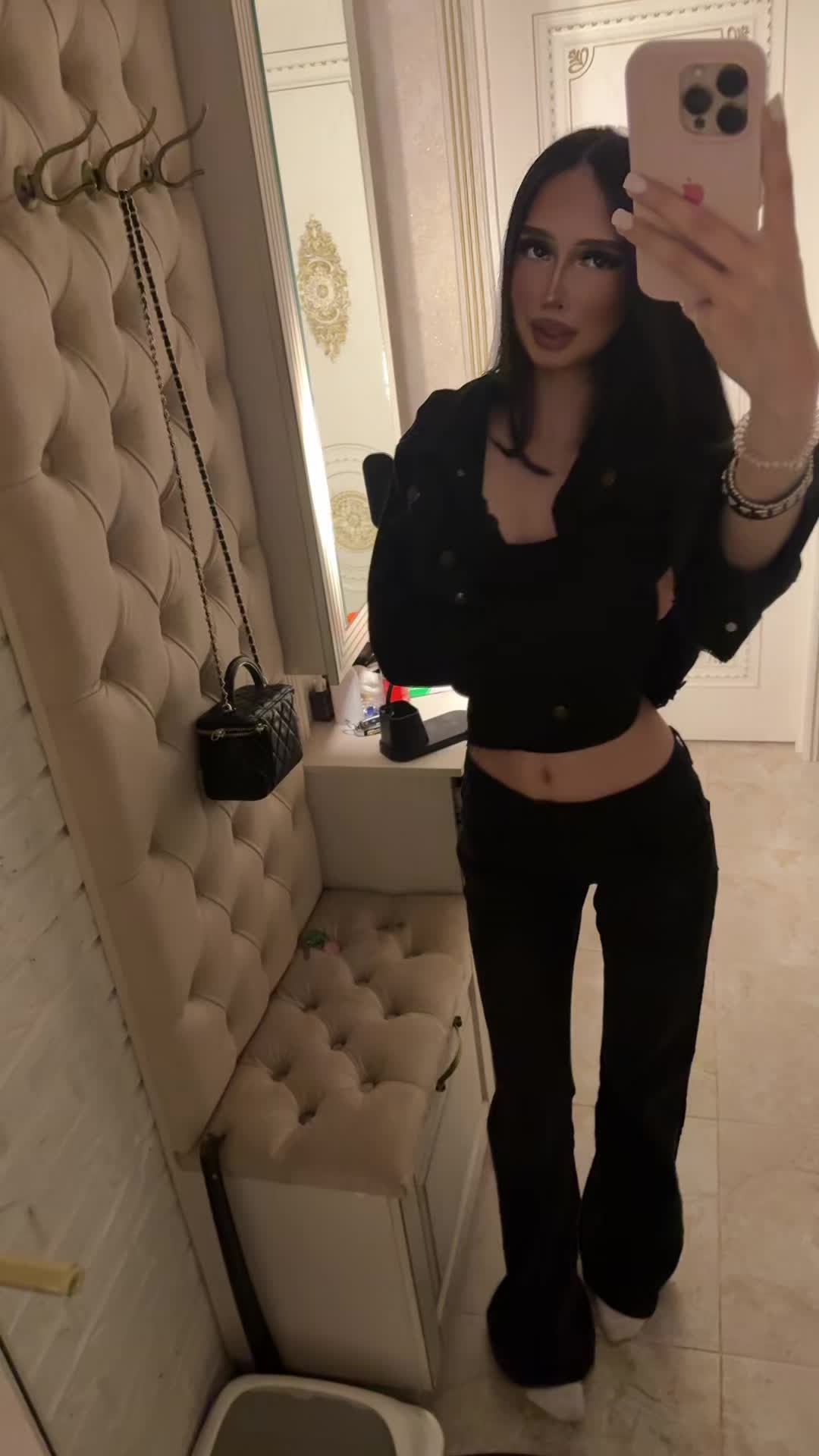 @алина зотеева