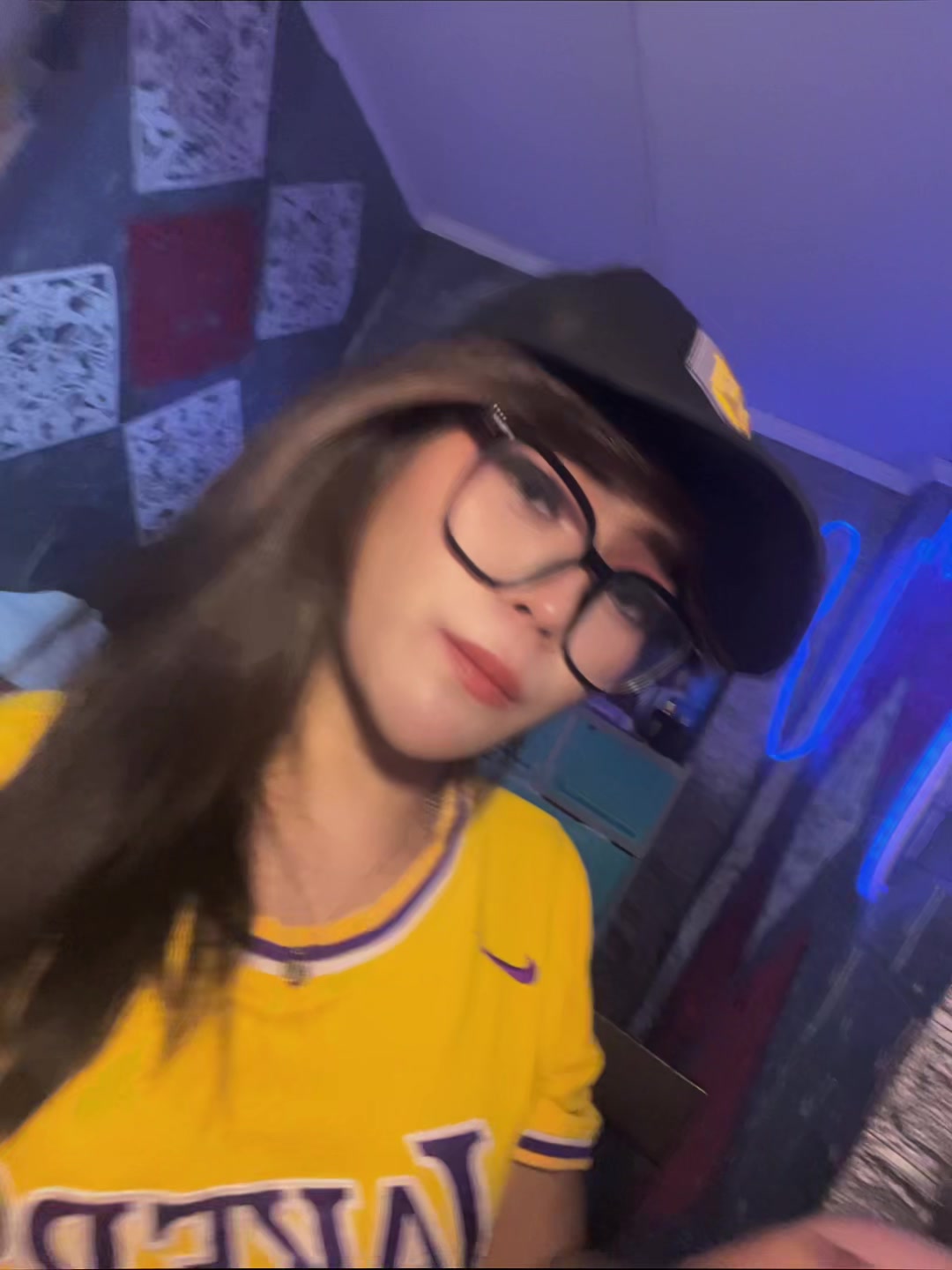 @Vhy