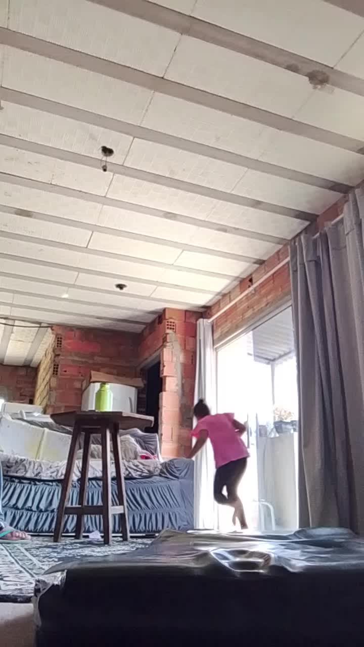 @Giovanna Iris